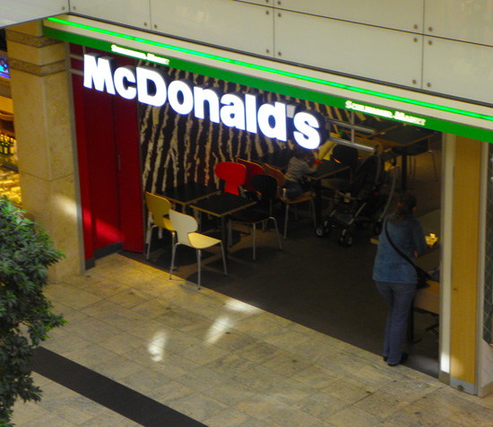 Das McDonald’s-Restaurant in Neu-Isenburg (Isenburg-Zentrum)