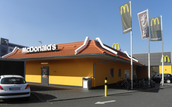 Das McDonald’s-Restaurant in Neu-Isenburg (Carl-Friedrich-Gauss-Straße)