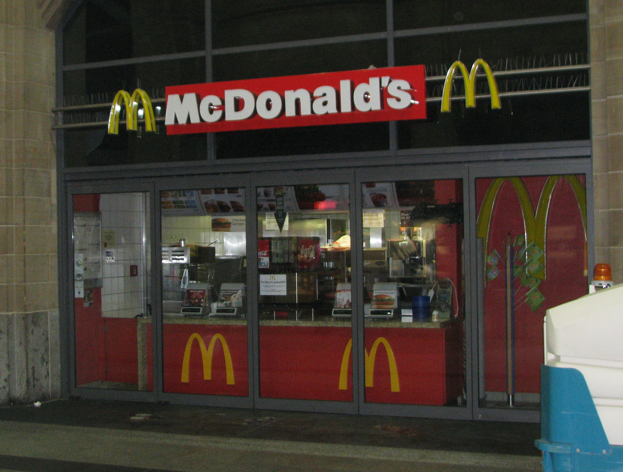 Das McDonald’s-Restaurant in Wiesbaden (Hauptbahnhhof)