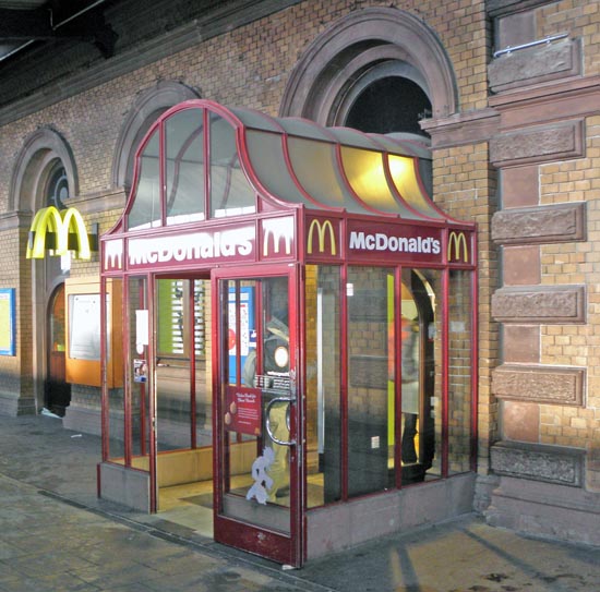 Das McDonald’s-Restaurant in Bonn (Hauptbahnhof)