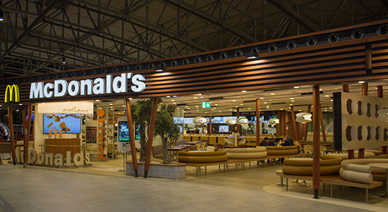 Das McDonald’s-Restaurant in Frankfurt am Main (Flughafen Terminal 2 Ebene 4 II)