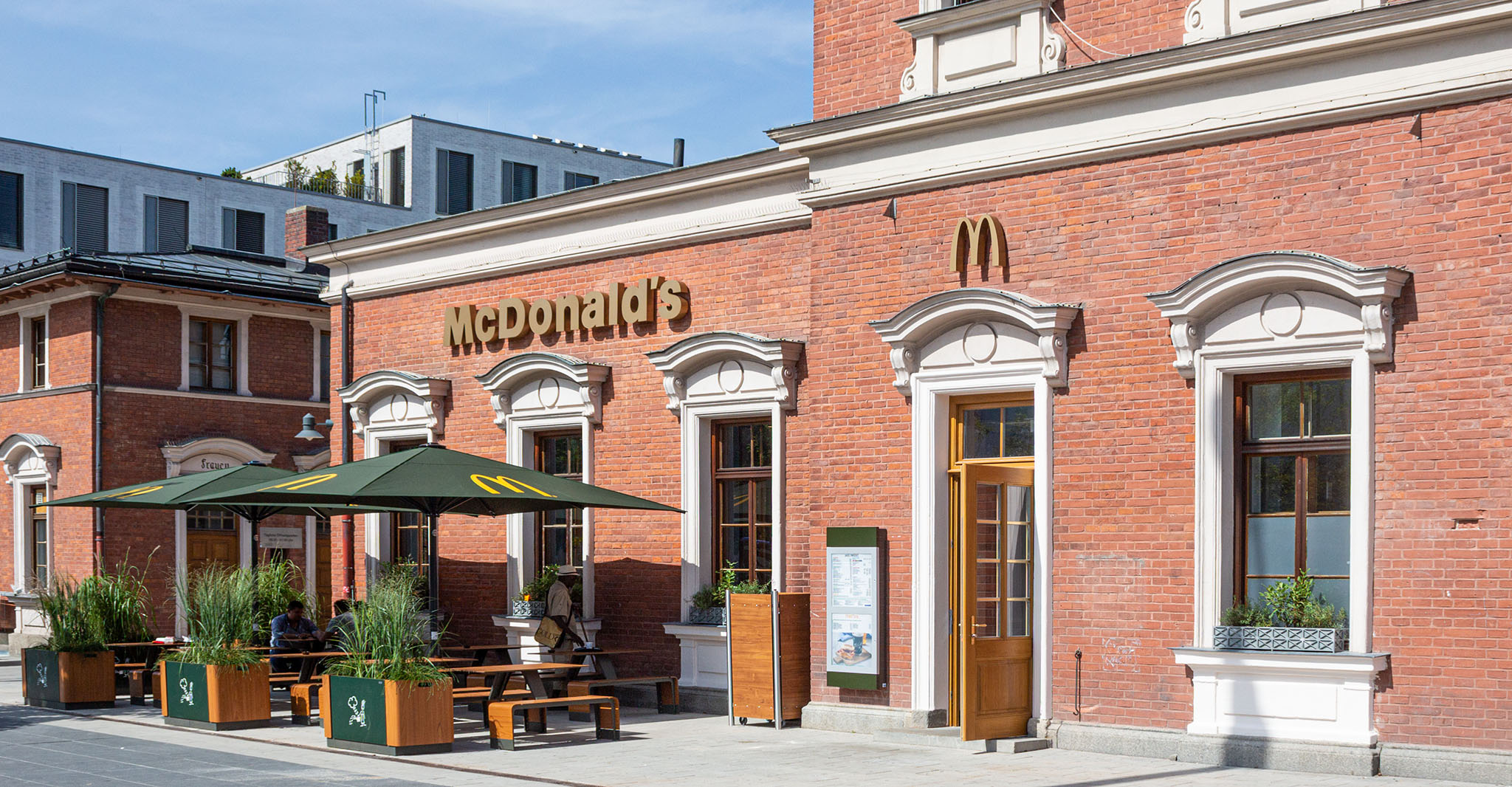 Das McDonald’s-Restaurant in München (Bahnhof Pasing)