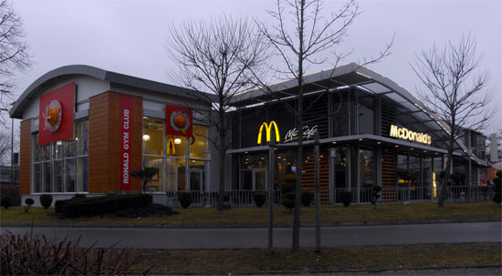 Das McDonald’s-Restaurant in München (Maria-Probst-Straße)