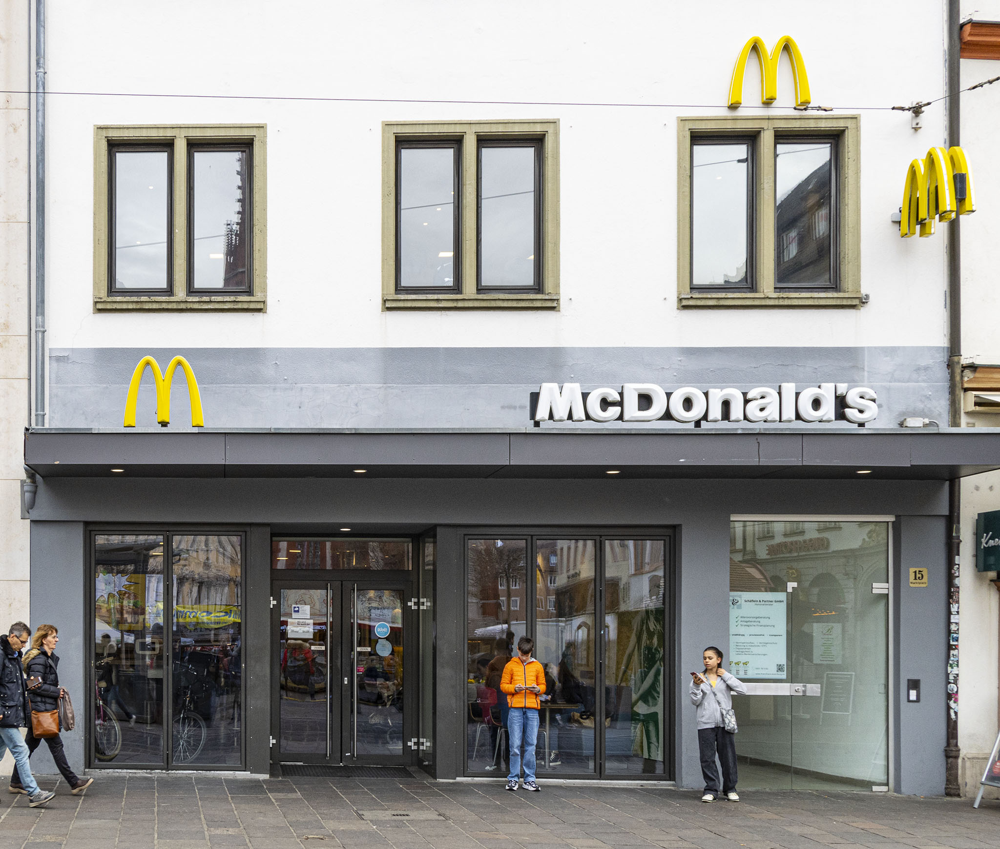 Das McDonald’s-Restaurant in Würzburg (Marktplatz)