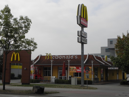 Das McDonald’s-Restaurant in Pforzheim (Karlsruher Straße)