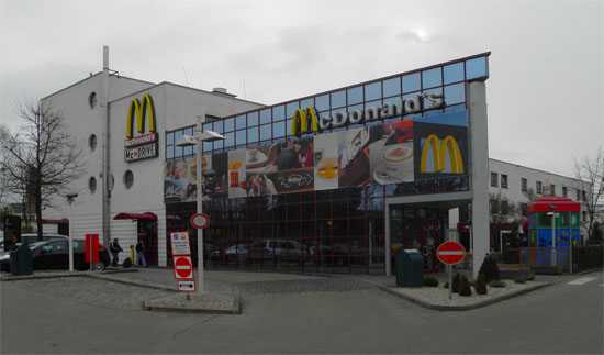 Das McDonald’s-Restaurant in München (Bodenseestraße)