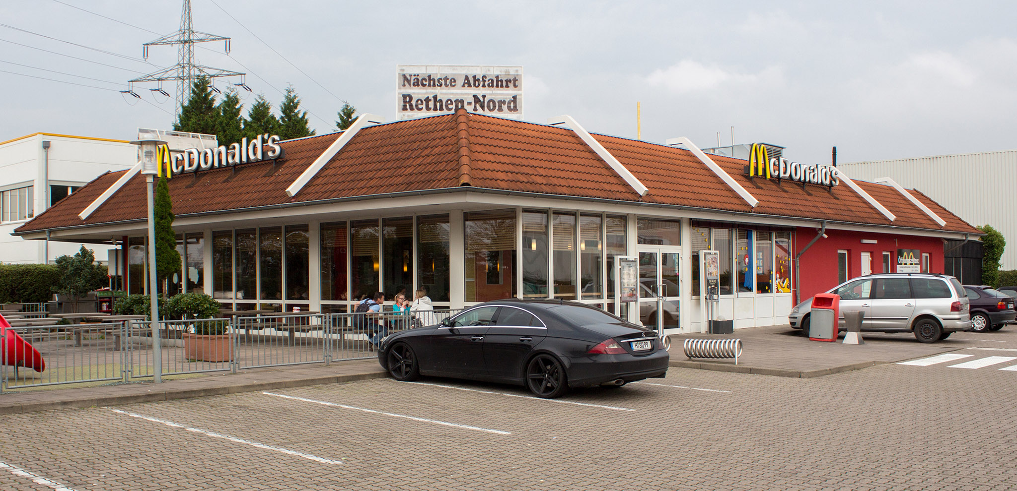 Das McDonald’s-Restaurant in Laatzen (Kieler Straße)