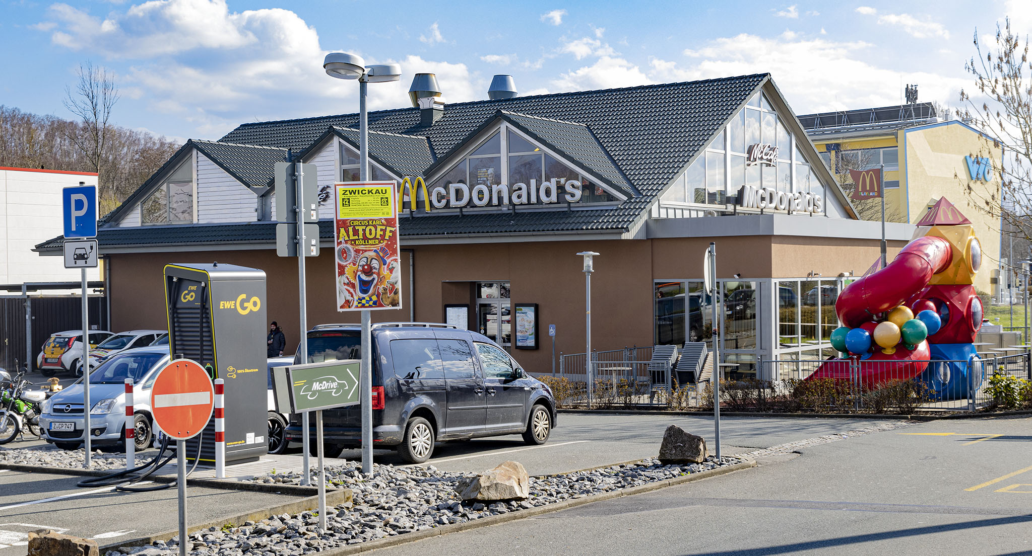 Das McDonald’s-Restaurant in Zwickau (Oskar-Arnold-Straße)