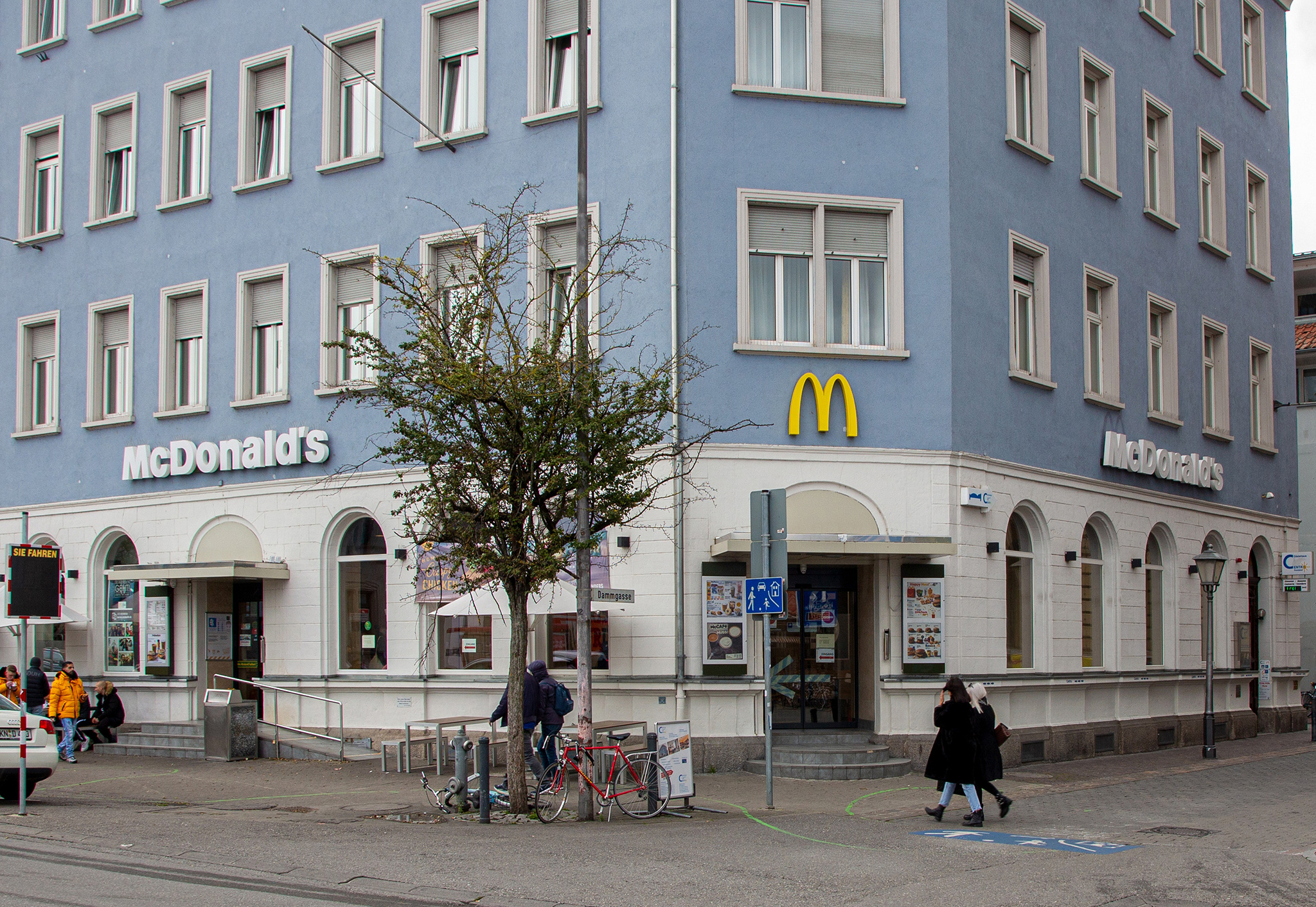 Das McDonald’s-Restaurant in Konstanz (Bahnhofplatz)