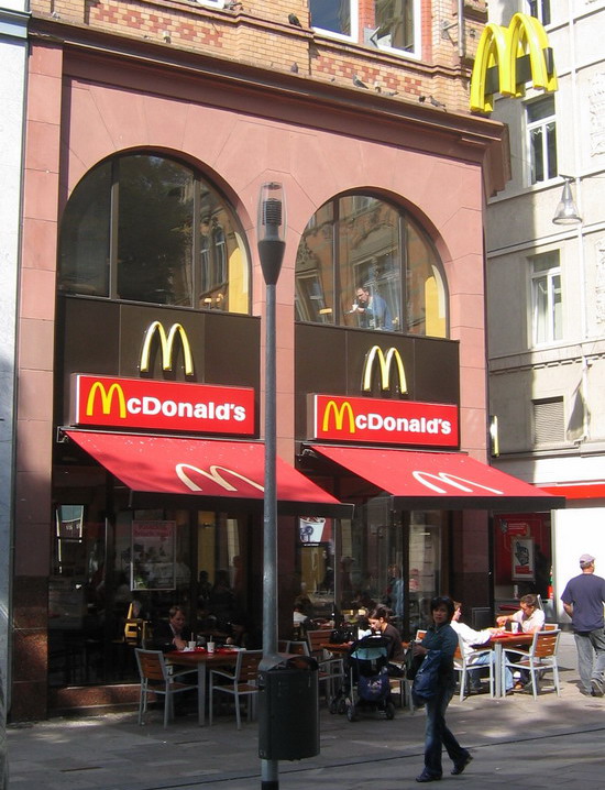 Das McDonald’s-Restaurant in Wiesbaden (Kirchgasse)